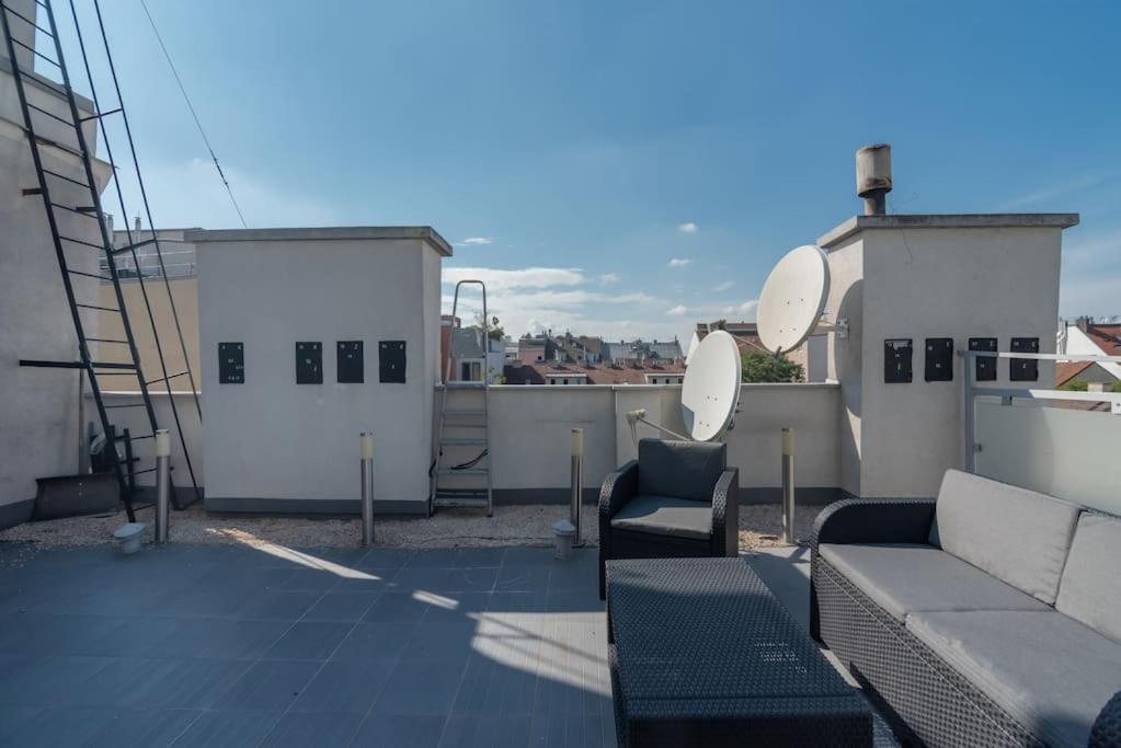 Grosse Terrasse, Klimaanlage Und U-Bahn Naehe Apartment Wien Ngoại thất bức ảnh
