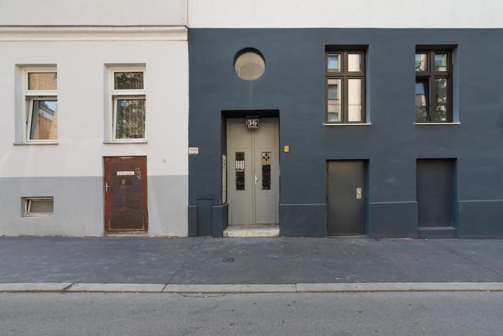 Grosse Terrasse, Klimaanlage Und U-Bahn Naehe Apartment Wien Ngoại thất bức ảnh